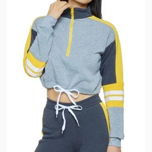 Cropped Sweatshirt